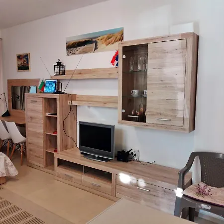 светлая новая студия в Lägenhet Primorsko