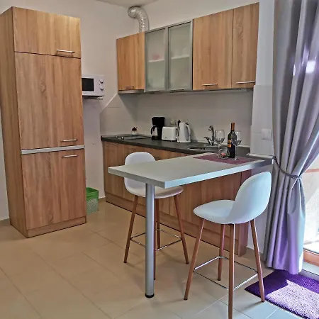 Apartamento светлая новая студия в